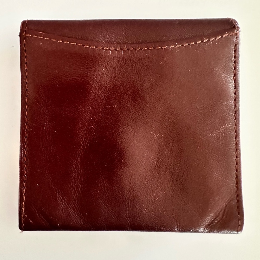 Cartier Burgundy Coin Pouch - Authentic - Picture 2 of 14